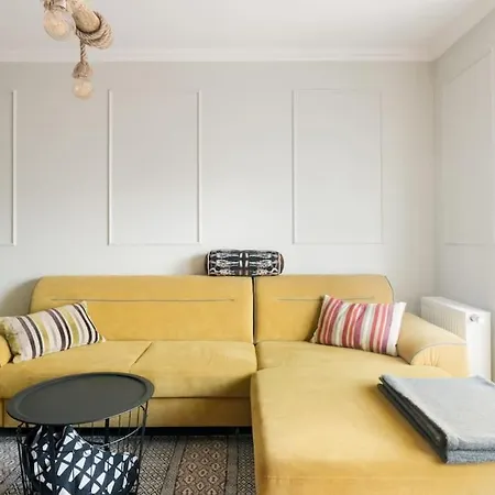 Apartment With Sunny Balcony Gdansk